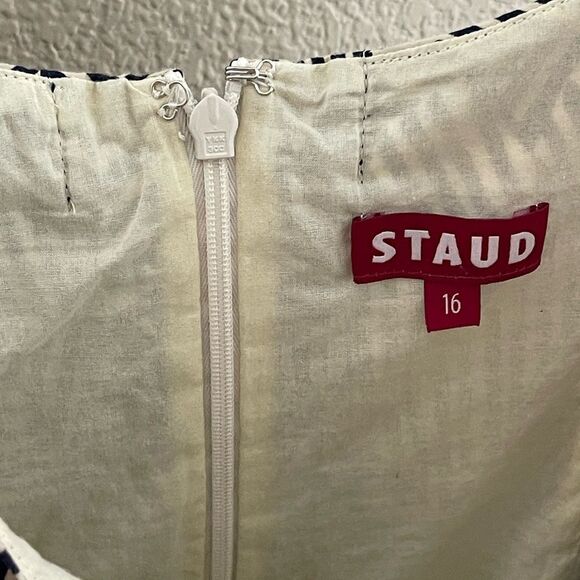 Sold - Picture 4 of 7